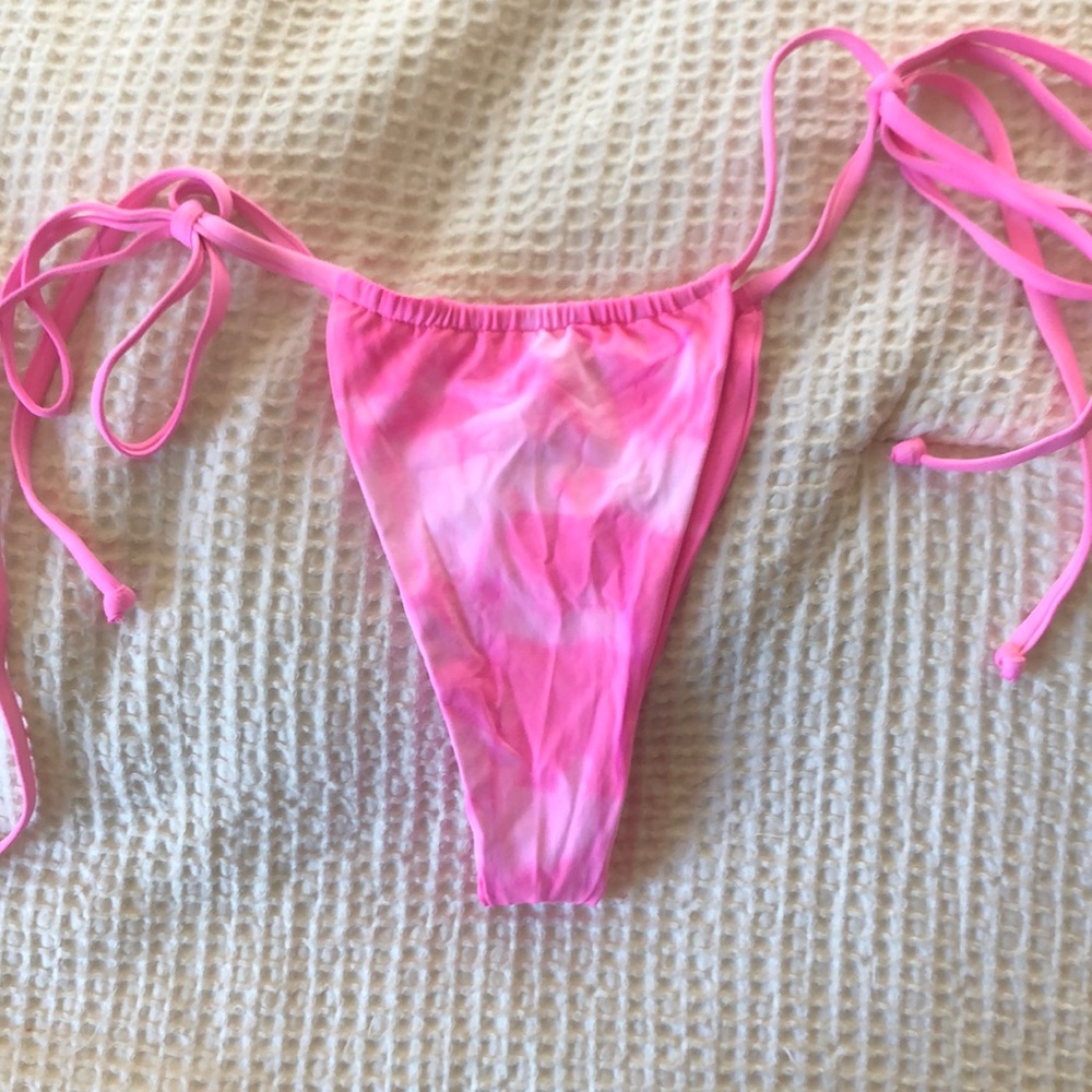 Frankie’s Bikinis x Sofia Richie Pink Tie Dye